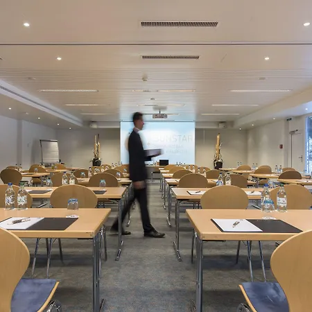 格林德尔瓦尔德阳光星辰酒店 酒店