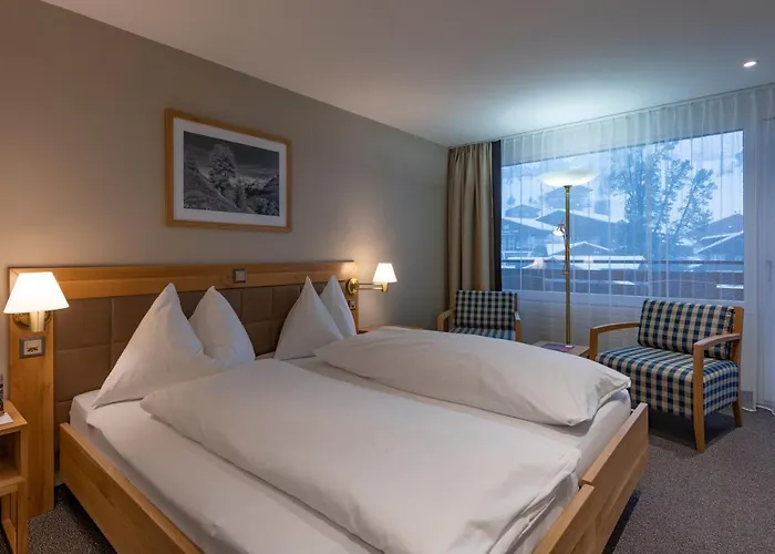 サンスター ホテル＆スパ グリンデルワルド 4*