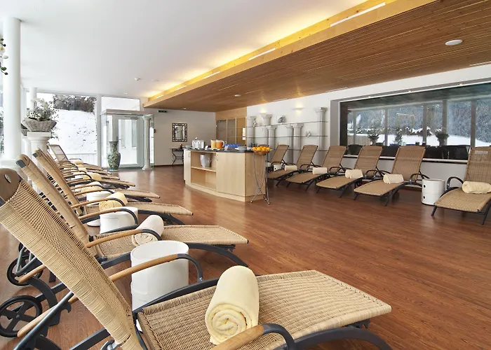 サンスター ホテル＆スパ グリンデルワルド 4*