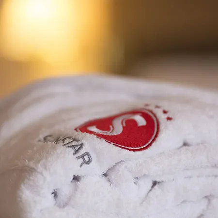 Sunstar & 4* גרינדלוולד